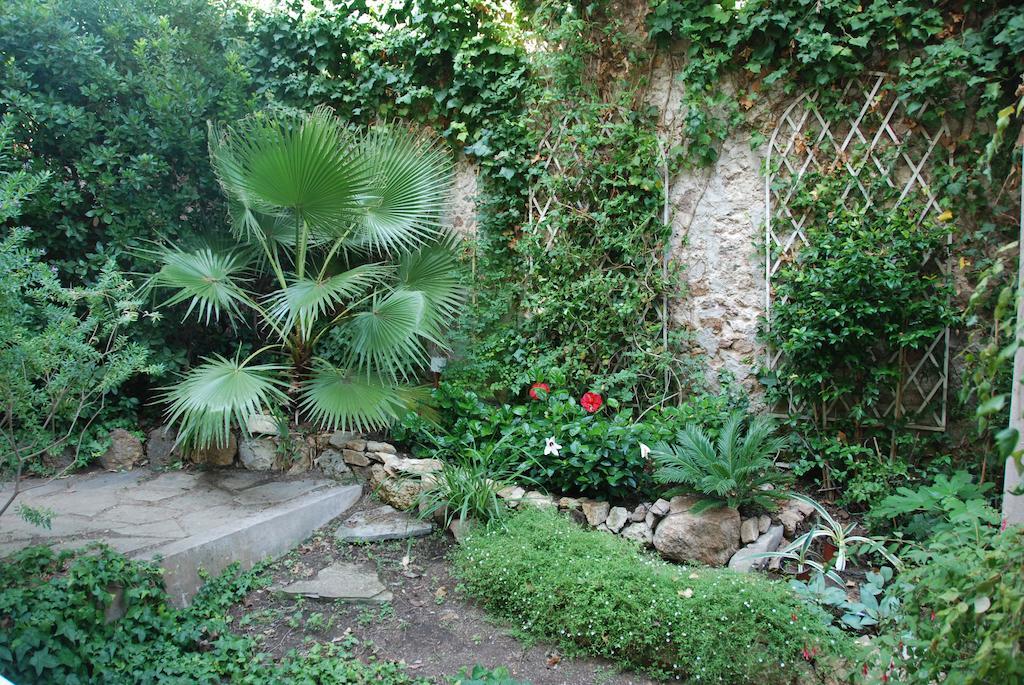 B&B Villa Feline Cannes Ruang foto