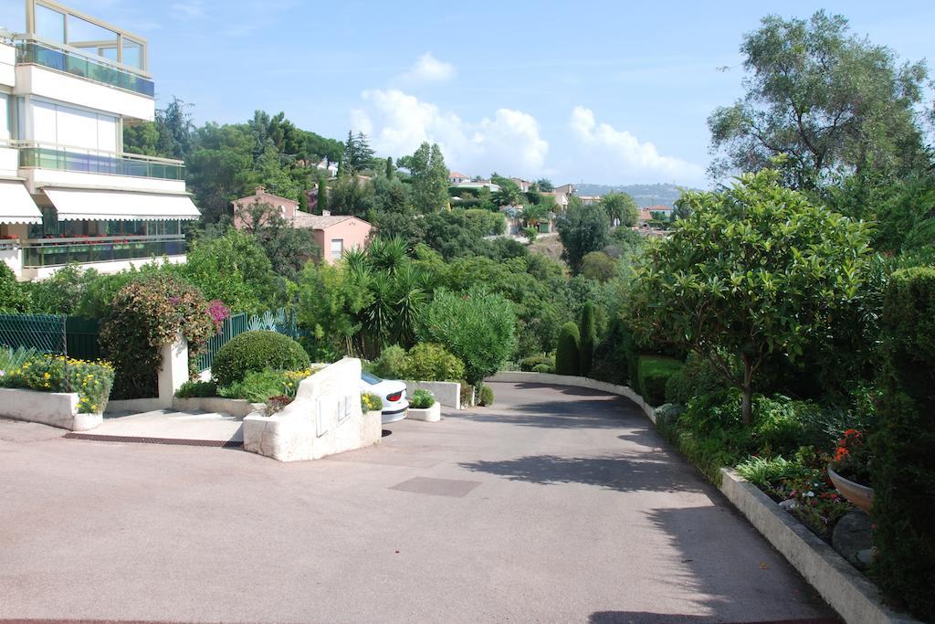 B&B Villa Feline Cannes Bagian luar foto